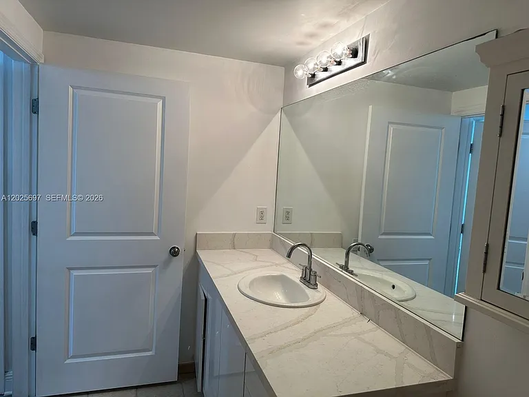 1250 S Miami Ave #1303 — Photo 24
