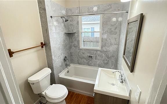 4th image of 549 Avenue C