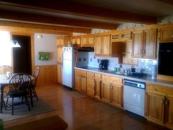 5th image of 302 Chico Dr
