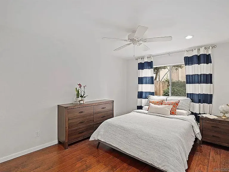 1645 Emerald St #1S — Photo 8