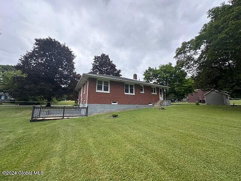 3rd image of 9 Arbor Drive