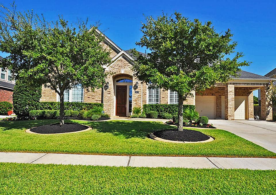 1st image of 25618 Corey Cove Ln