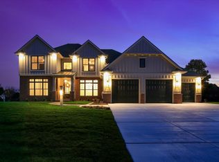 2709 Castlerock Dr, Urbana, IL 61802