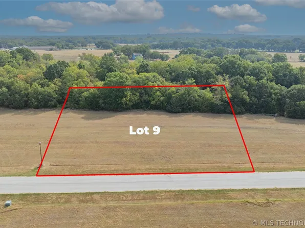 24168 W 3983rd Dr, Bartlesville, OK 74006