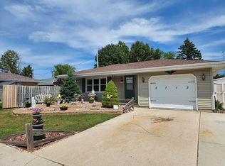 2715 S 20th St, Sheboygan, WI 53081