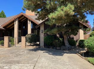 209 Royal Oaks Ct, Lodi, CA 95240