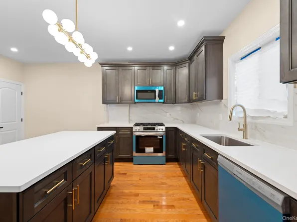 22531 106th Avenue, Queens Village, NY 11429