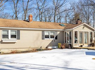 10 Bickford Hill Rd, Gardner, MA 01440