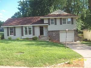 3619 SW 33rd St.