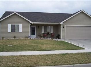 417 Brookridge Dr, Manhattan, KS 66502