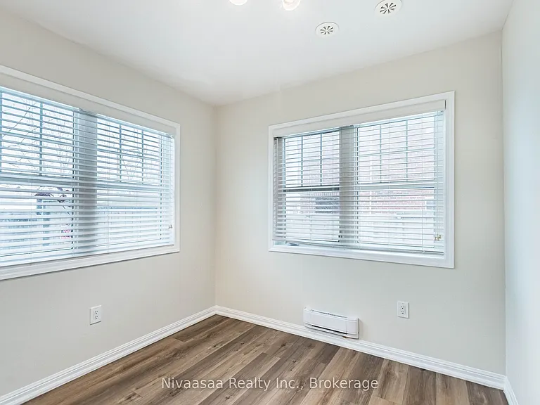 18 Betterton Cres — Photo 11