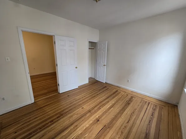 33 Bank Street image 14 of 15