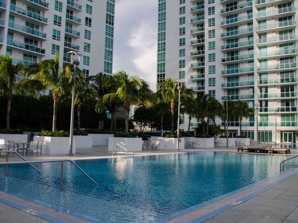 2nd image of 950 Brickell Bay Dr #1406