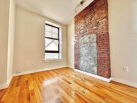Rented by Doorway NYC, LLC | media 22
