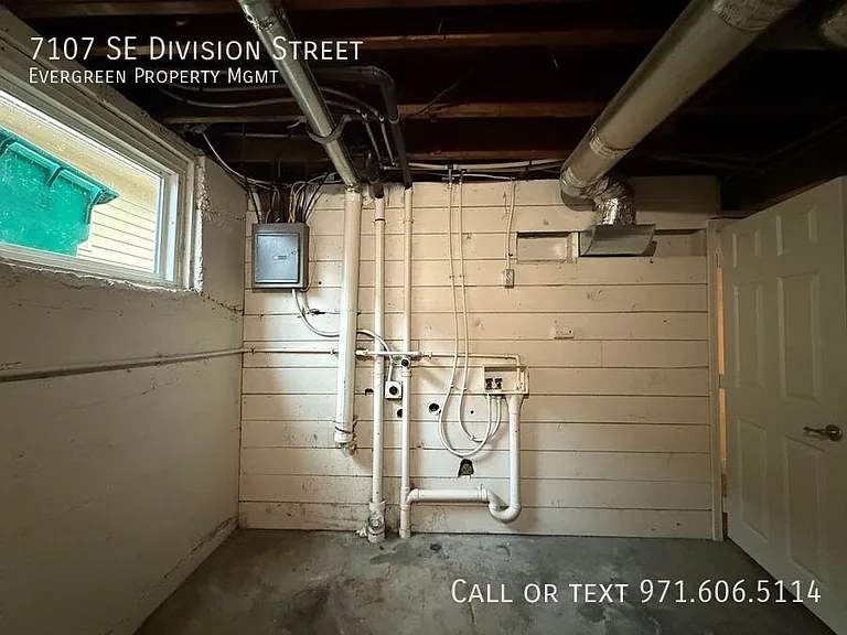 7107 SE Division St — Photo 23