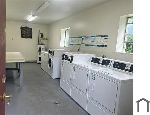 2 bed, $850 — Photo 2