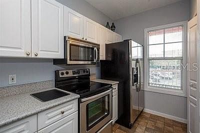 2nd image of 605 Market St APT 270