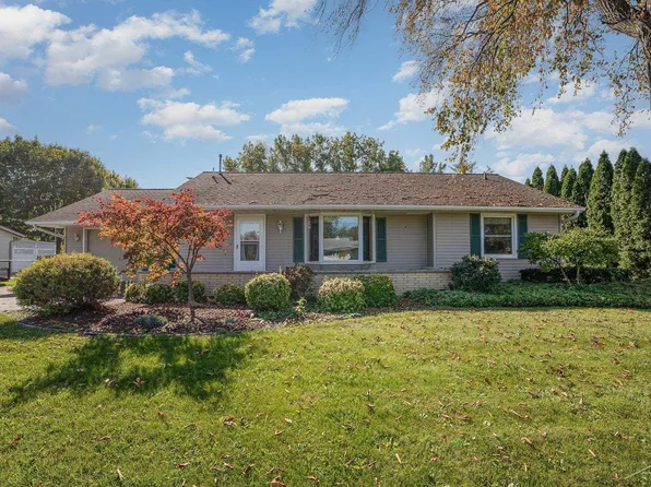 4294 Kuerbitz Dr, Bay City, MI 48706