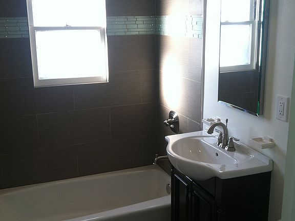 3rd image of 2857 S Holt Ave