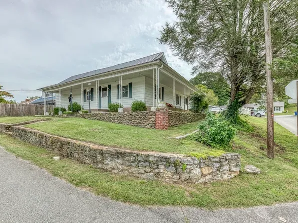 548 Cedar St, Bluff City, TN 37618