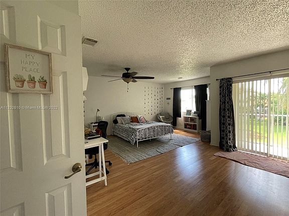 4th image of 6337 Willoughby Cir Unit 6337