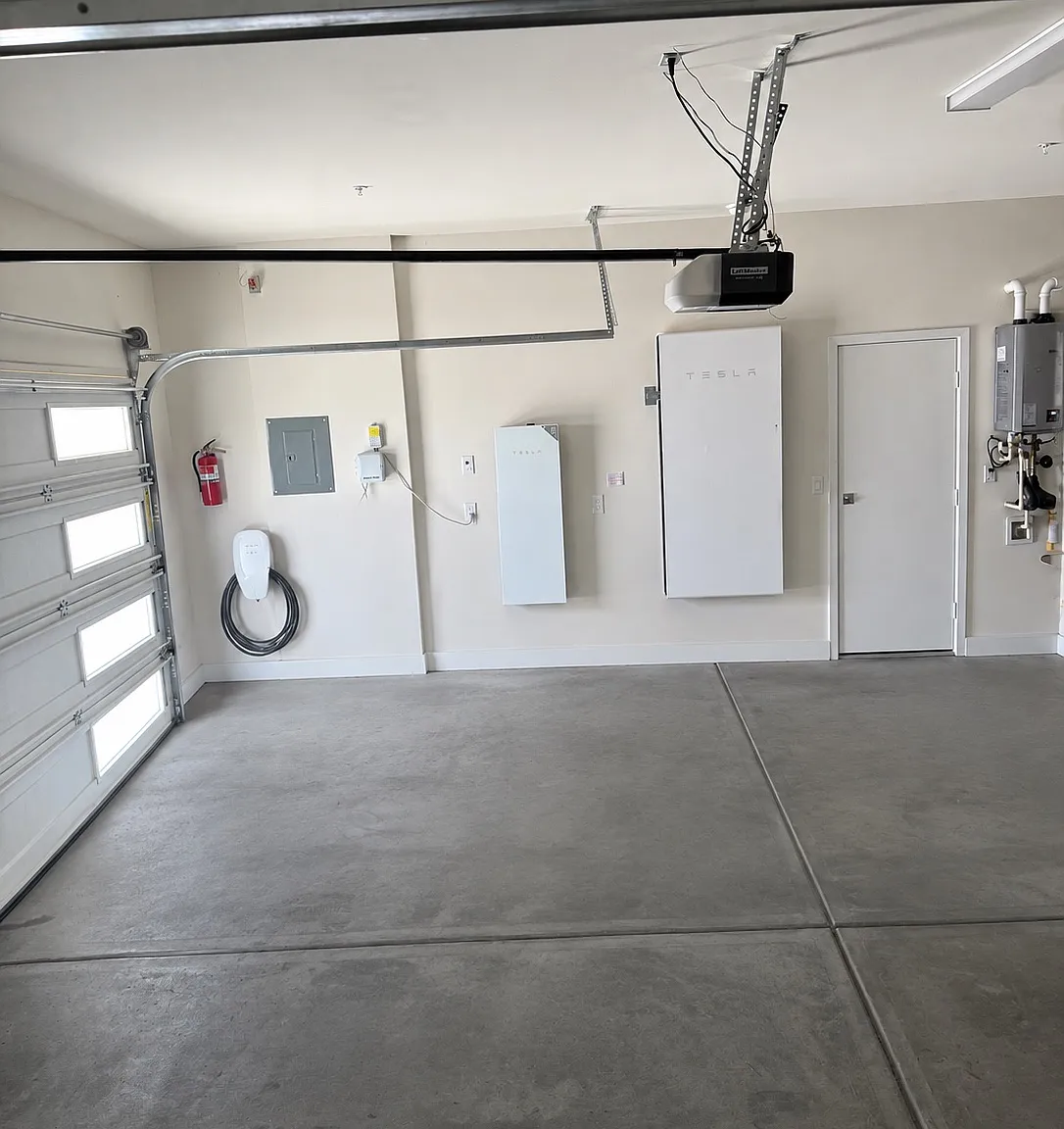 5 bed, 2985 sqft, $4,500 — Photo 3