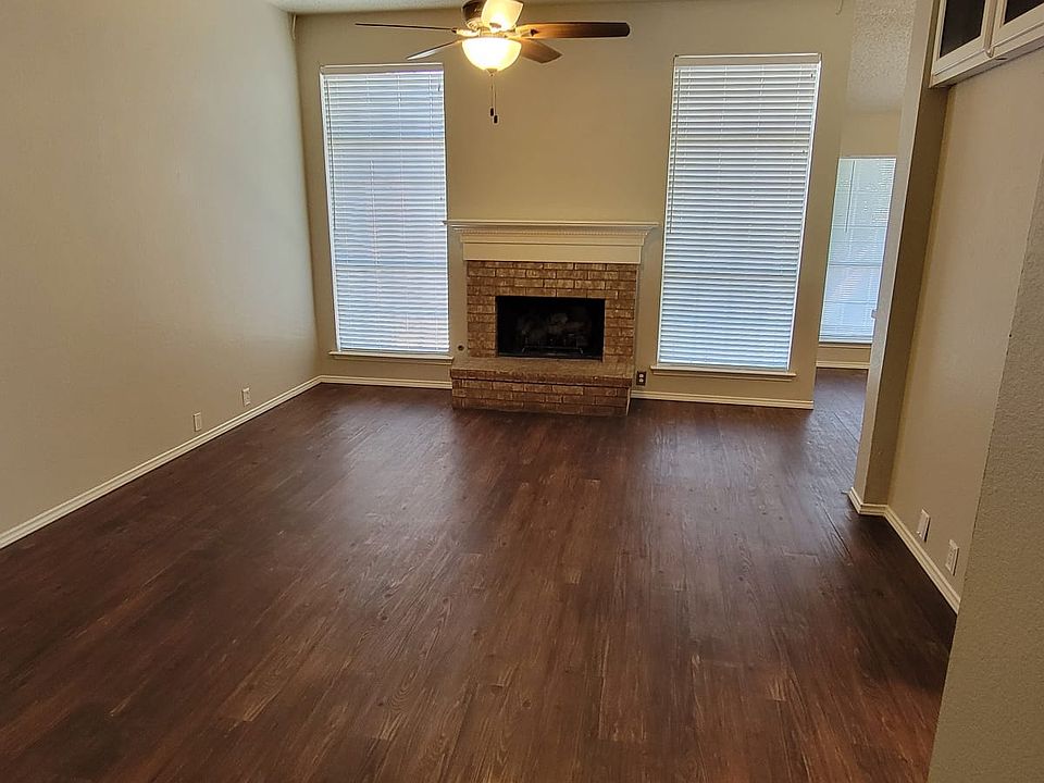 1st image of 209 Foreman Dr
