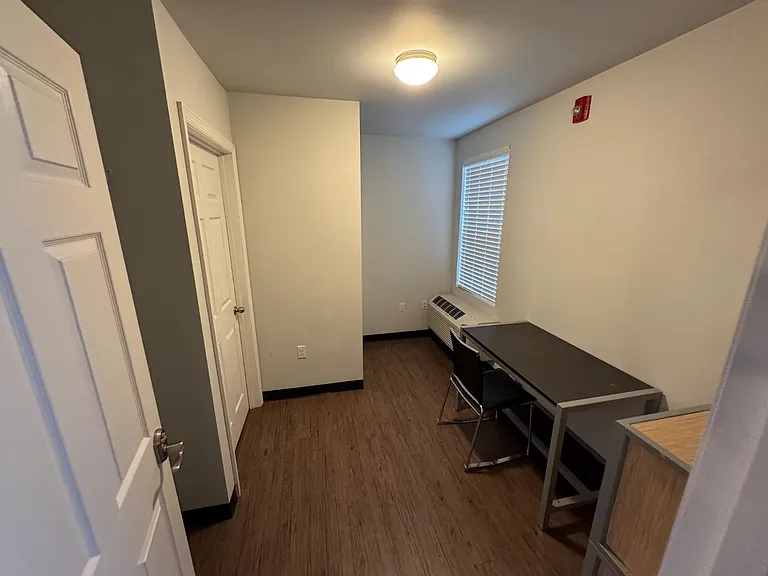 150 Eyer St #101 — Photo 3