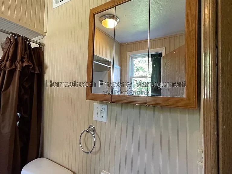6132 State Route 162 — Photo 22
