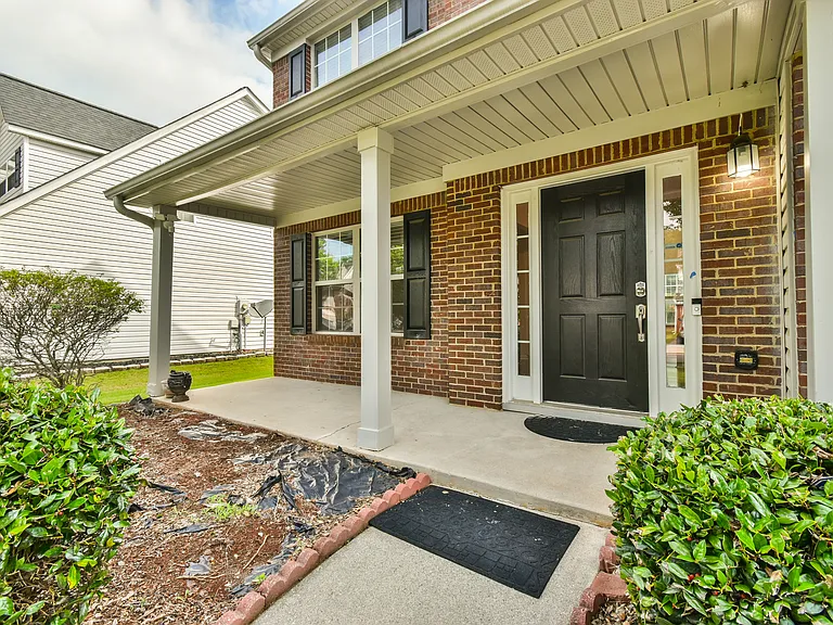 778 Roxholly Ln — Photo 3