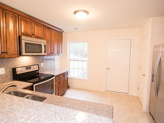 5th image of 1613 Harvest Grove Ln