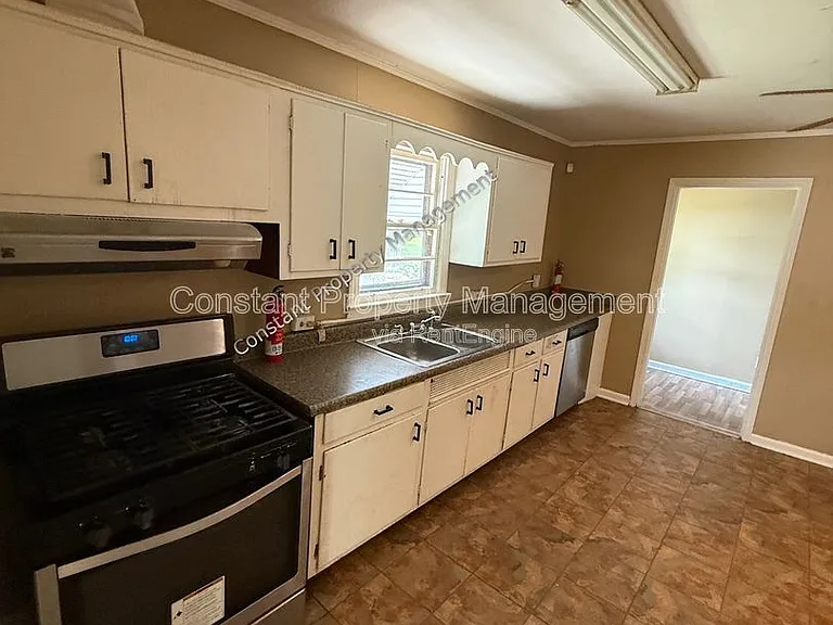 3069 Somerset Dr — Photo 10