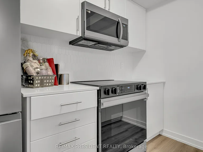 940 David St N #81 — Photo 12