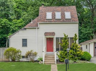 12 Manor Rd, Phillipsburg, NJ 08865