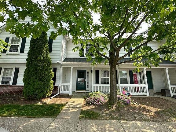 2nd image of 637 Lakeview Dr S