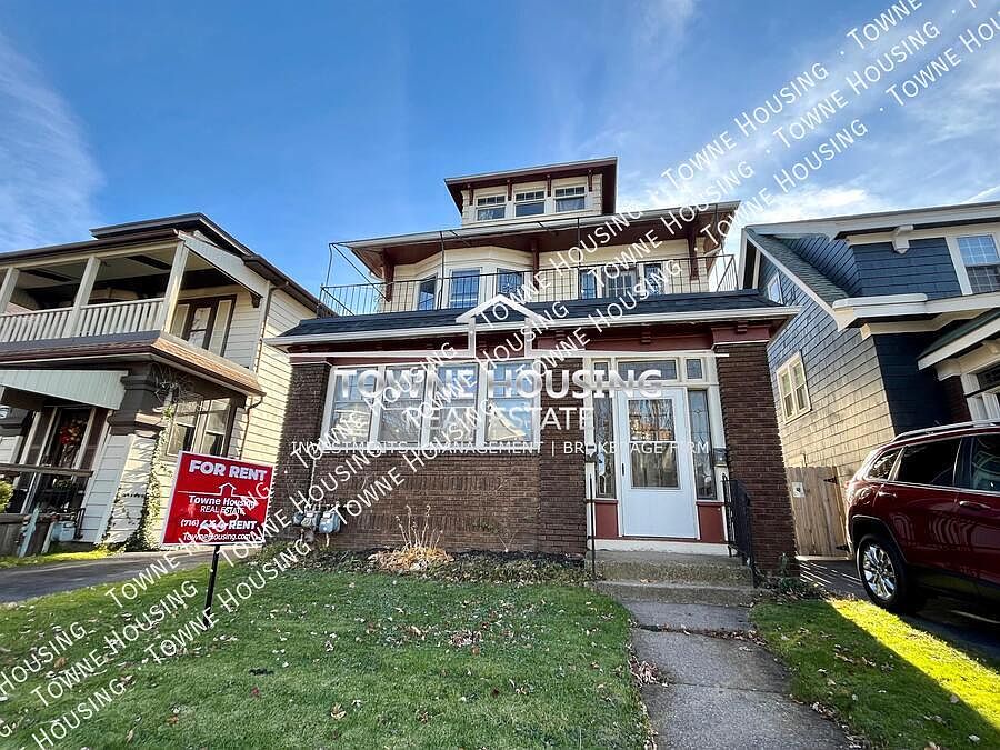1st image of 25 Stevenson St #2