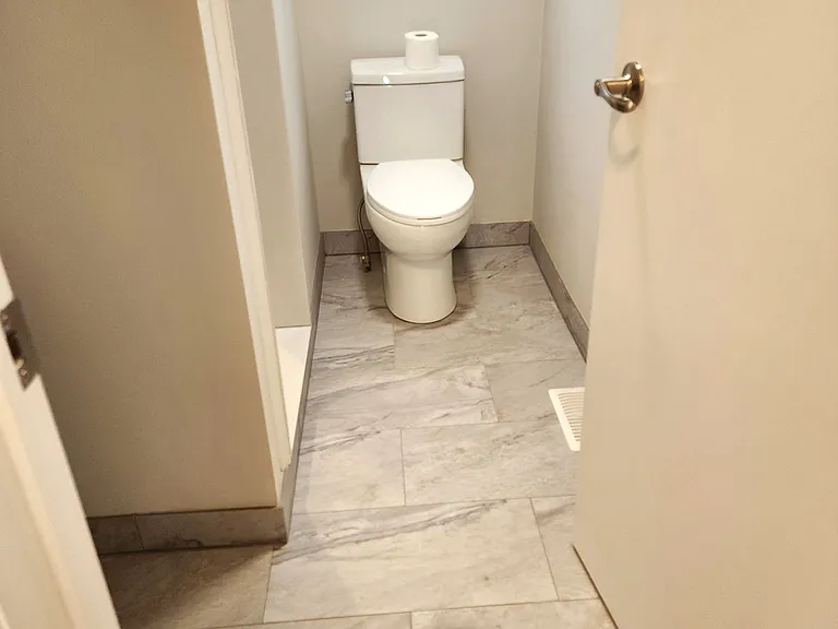98 Barton St #2 — Photo 25