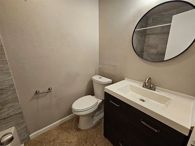 6800 Lunar Dr #A — Photo 18