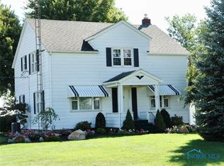 51 S Lathrop Rd, Swanton, OH 43558