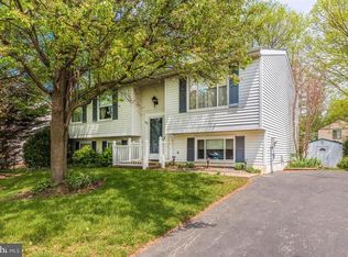 1831 Meadowgrove Ln, Frederick, MD