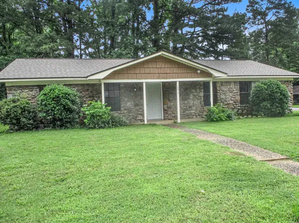 10813 Valiant Dr, Little Rock, AR 72209