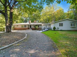 11884 Frost Rd, Mantua, OH 44255