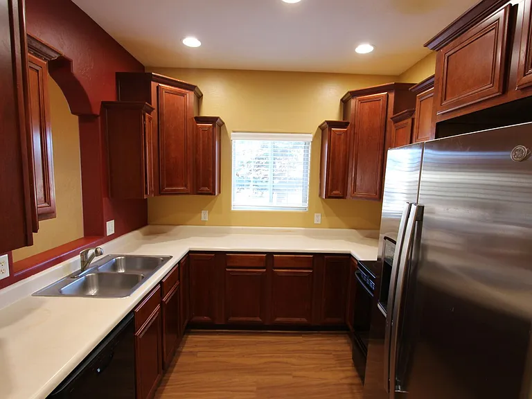 3250 S Litzler Dr — Photo 6