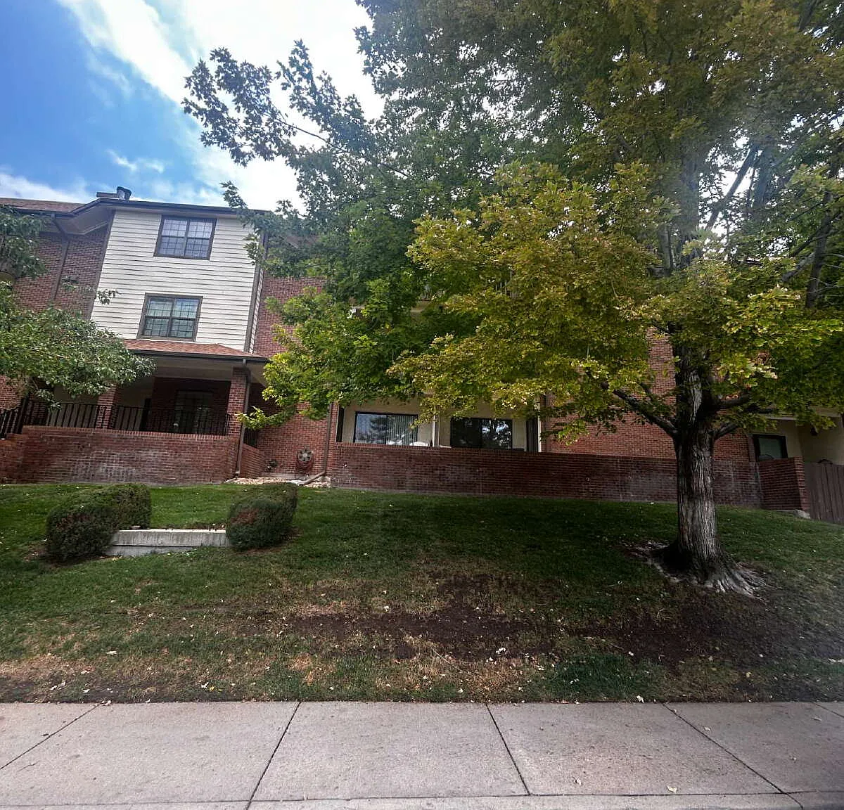 1 bed, 1.0 bath, 847 sqft, $1,550 — Photo 1