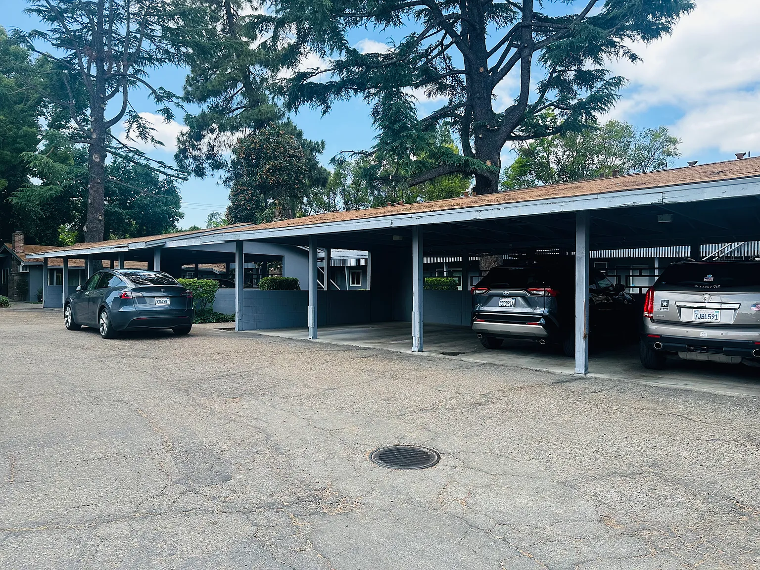 1707 W Swain Rd — Photo 3