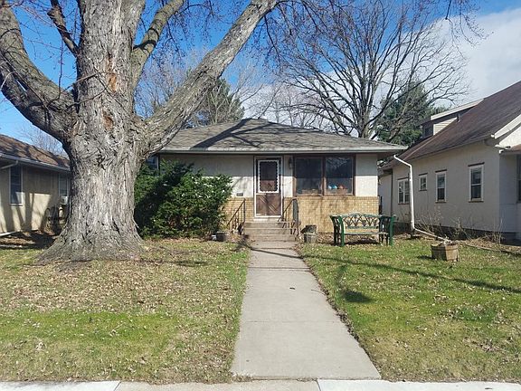 2nd image of 2621 36th Ave S