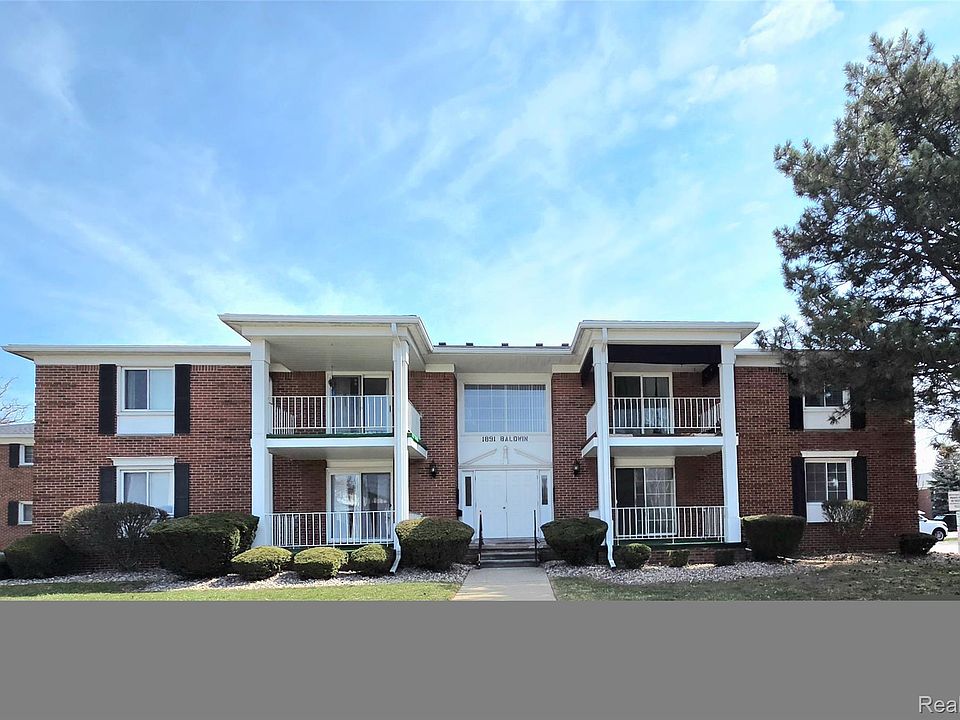 1st image of 1891 Baldwin Dr APT 4