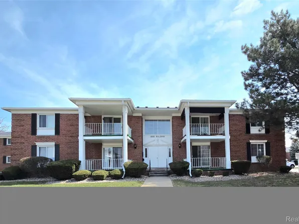 1891 Baldwin Dr APT 4, Trenton, MI 48183