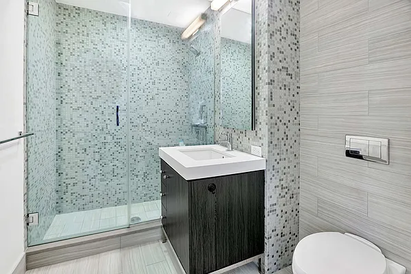 Sold by Compass | media 6