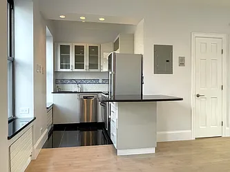 Rented by (Legacy) Elegran
